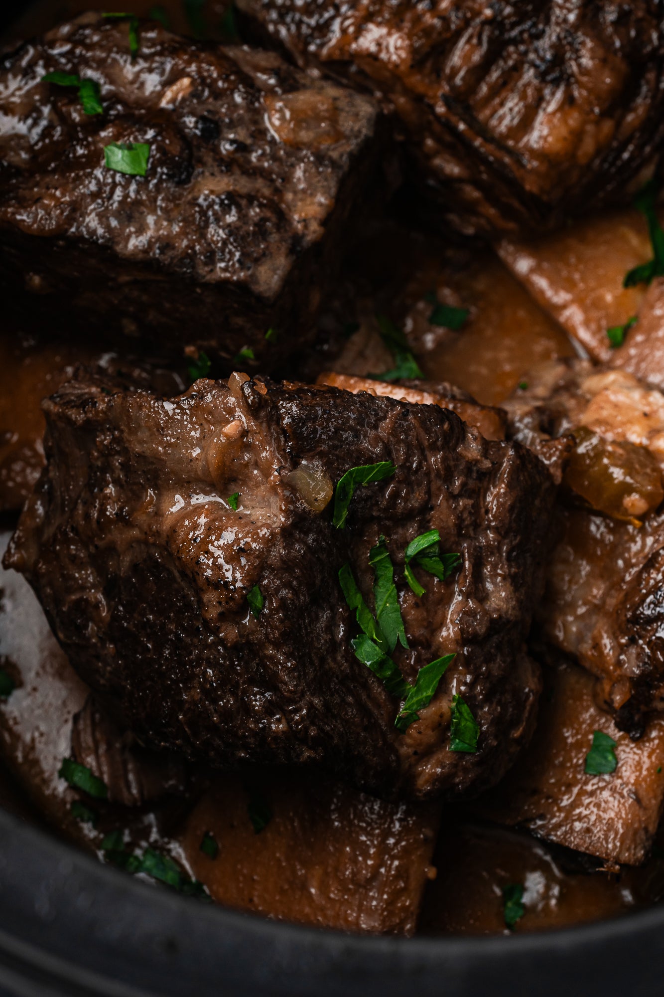 Slow Cooker Short Ribs (Bone-In)